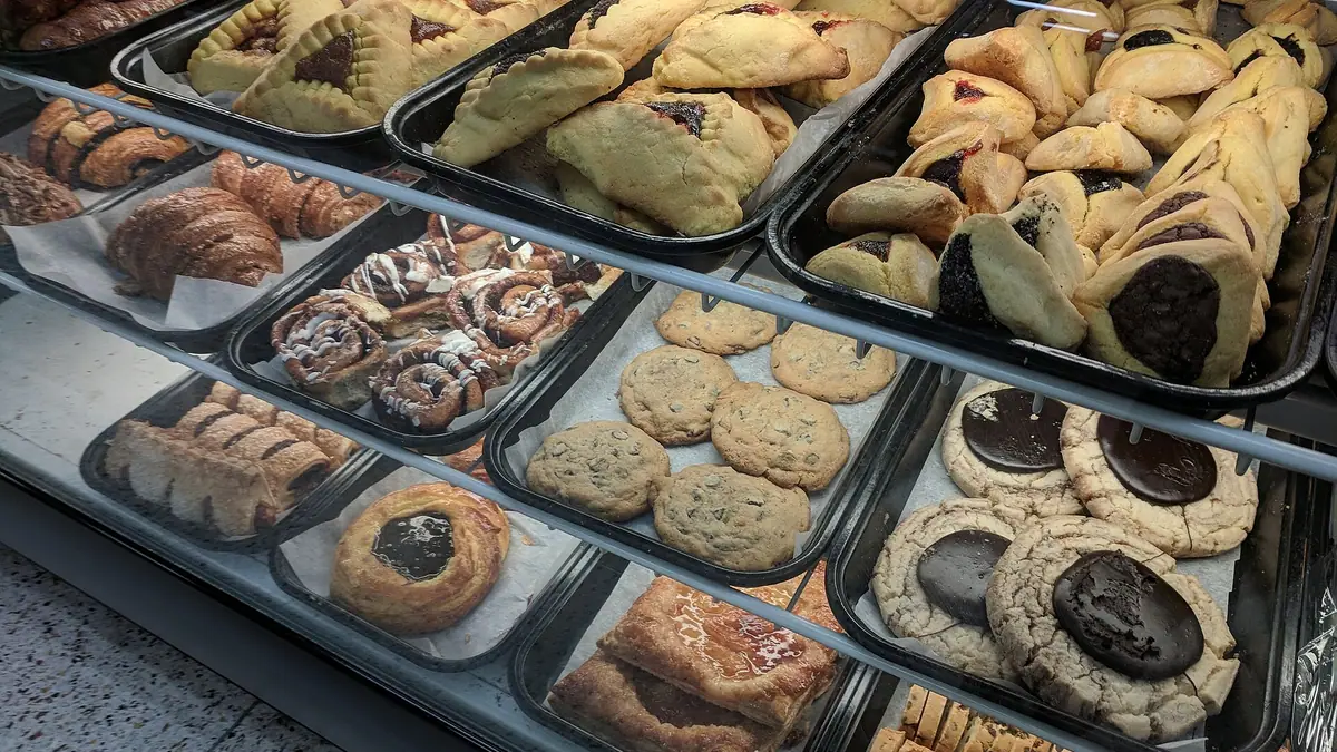 Thomas the Baker – bakery in Grove Hill, Middlesbrough